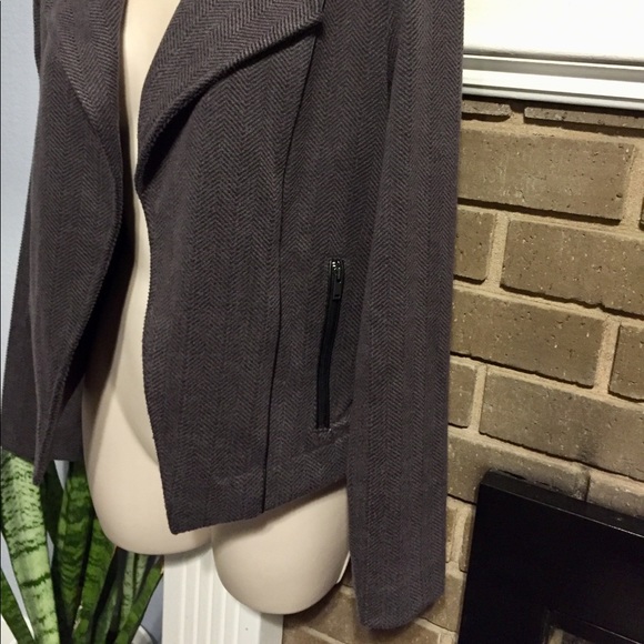 ♥️SOLD on Ⓜ️♥️🎉HP🎉Banana Republic jacket - Picture 5 of 8